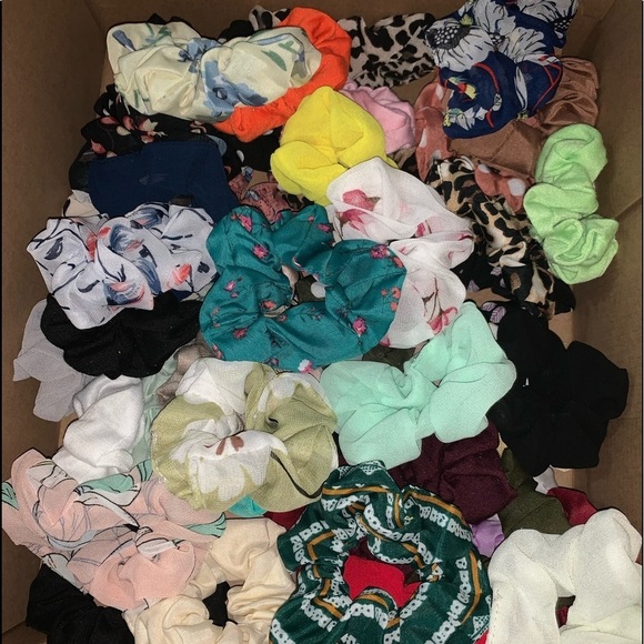 Random Assorted 50 Hair Tie Scrunchies Mixed Lot - Picture 5 of 13